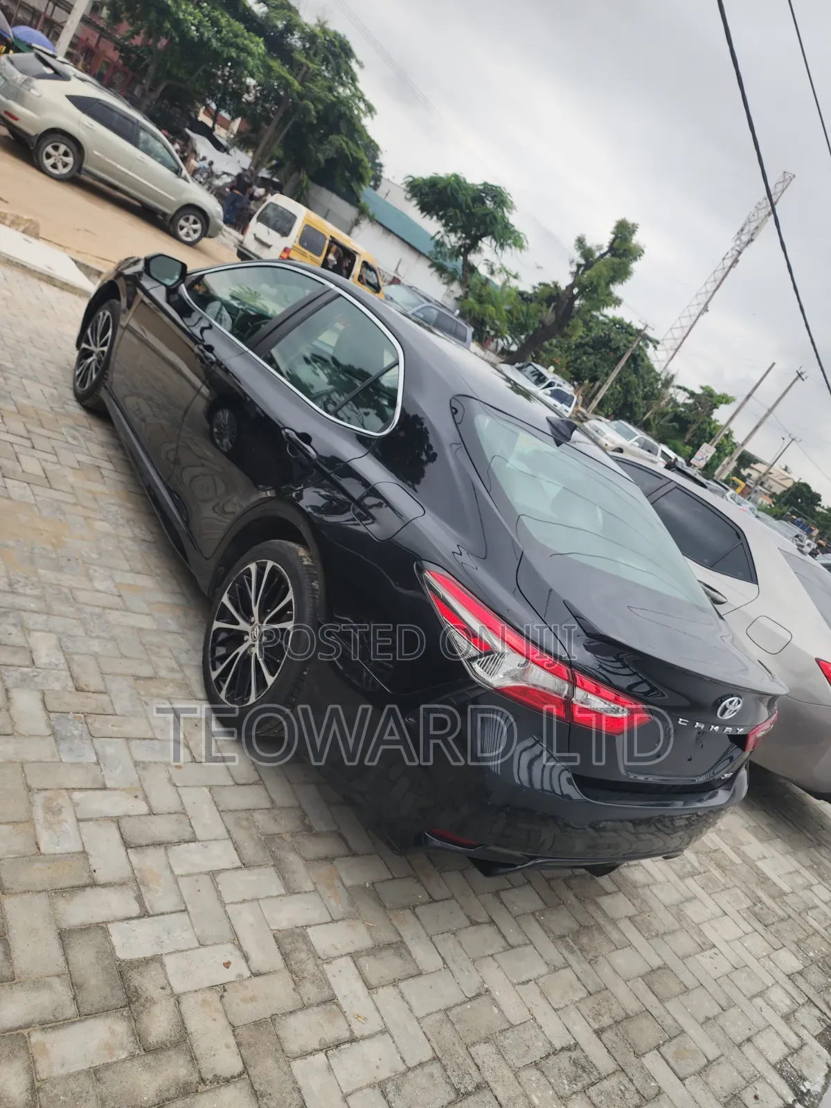 Toyota Camry SE (2.5L 4cyl 8A) 2019 Black