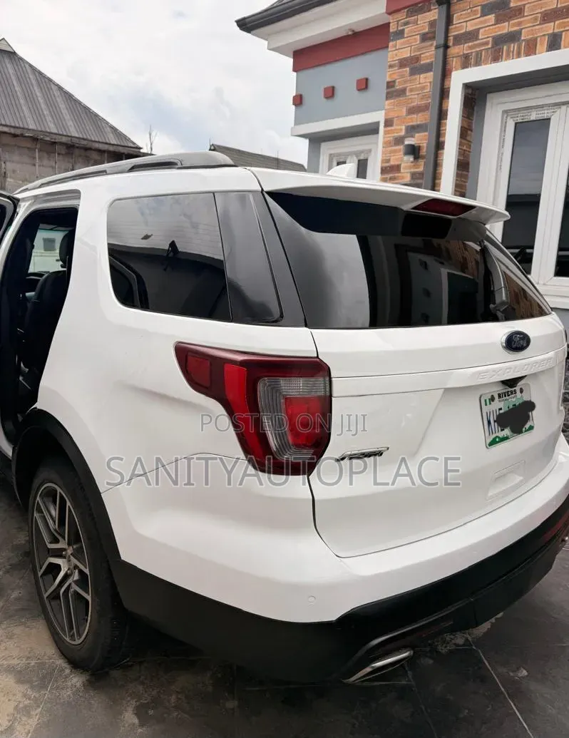 Ford Explorer Sport 4dr 4x4 (3.5L 6cyl 6A) 2017 White