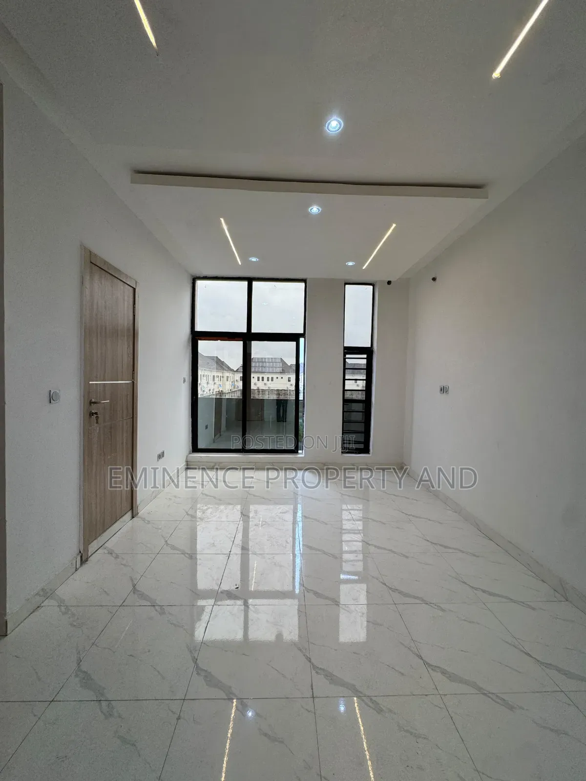 3bdrm Duplex in Off Lekki-Epe Expressway for sale
