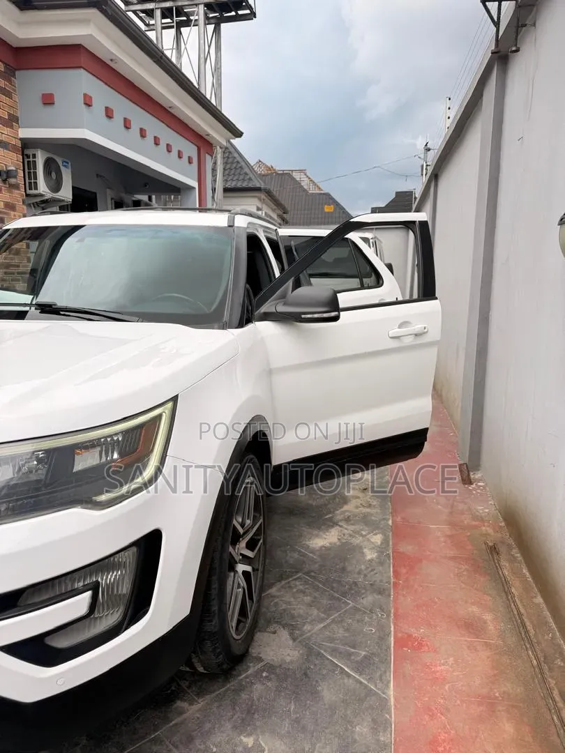 Ford Explorer Sport 4dr 4x4 (3.5L 6cyl 6A) 2017 White