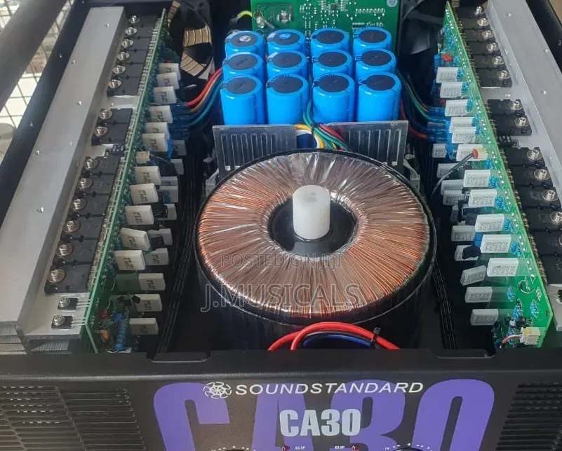 Professional CA30 Power Amplifier (56 Transistors, 12 Capacitors)