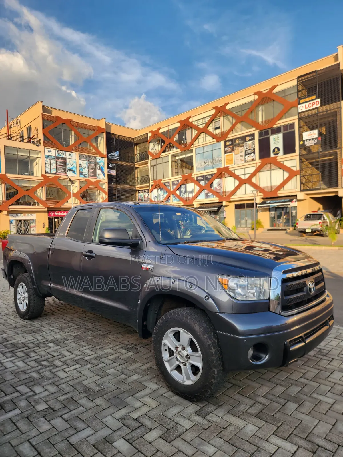 Toyota Tundra 2011 Gray