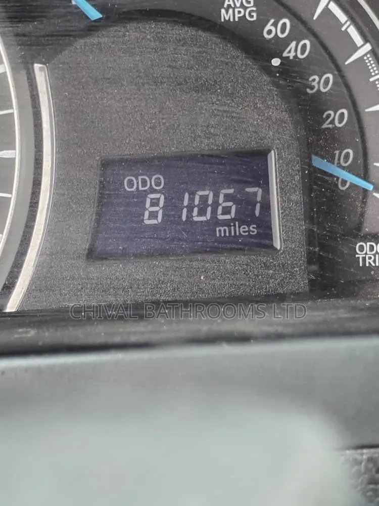 Toyota Camry L 4dr Sedan (2.5L 4cyl 6A) 2014 Gold