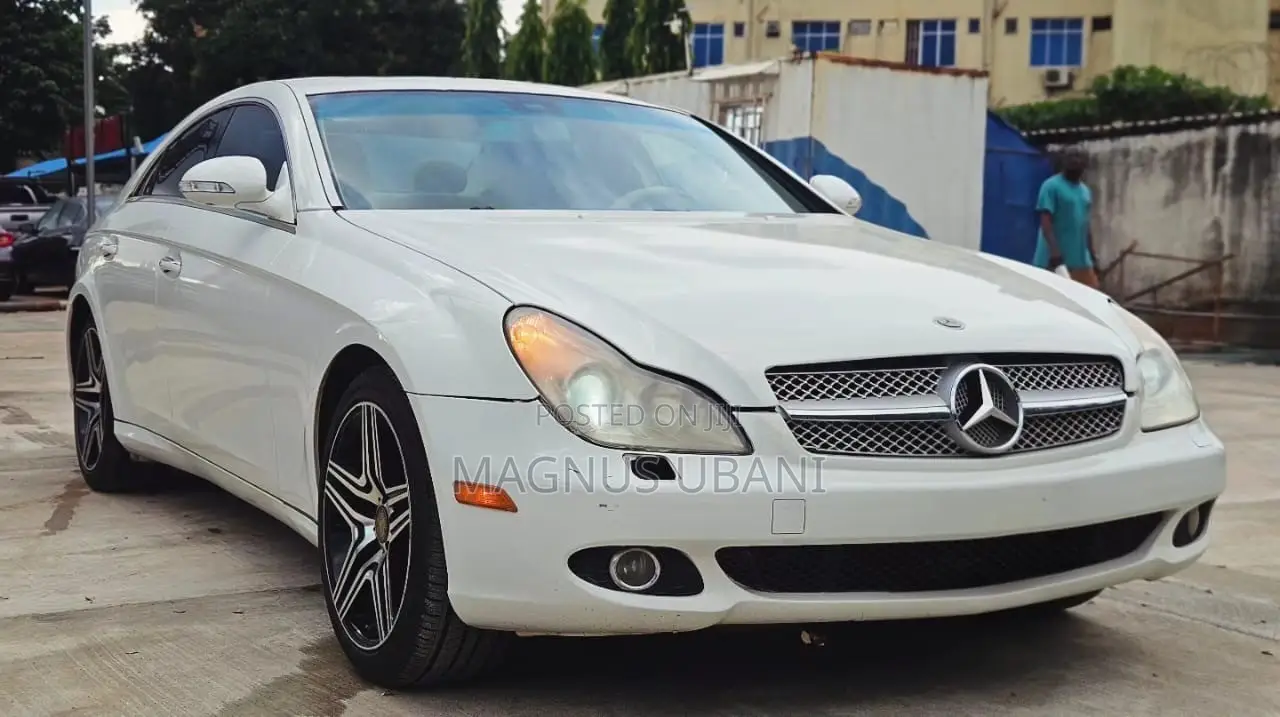 Mercedes-Benz CLS 2007 White