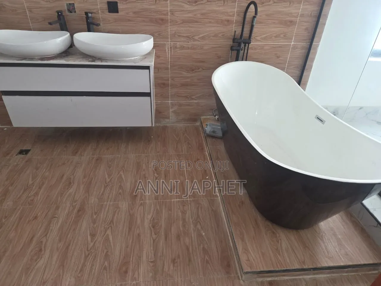 5bdrm Duplex in Diamond Estate, Sangotedo for sale