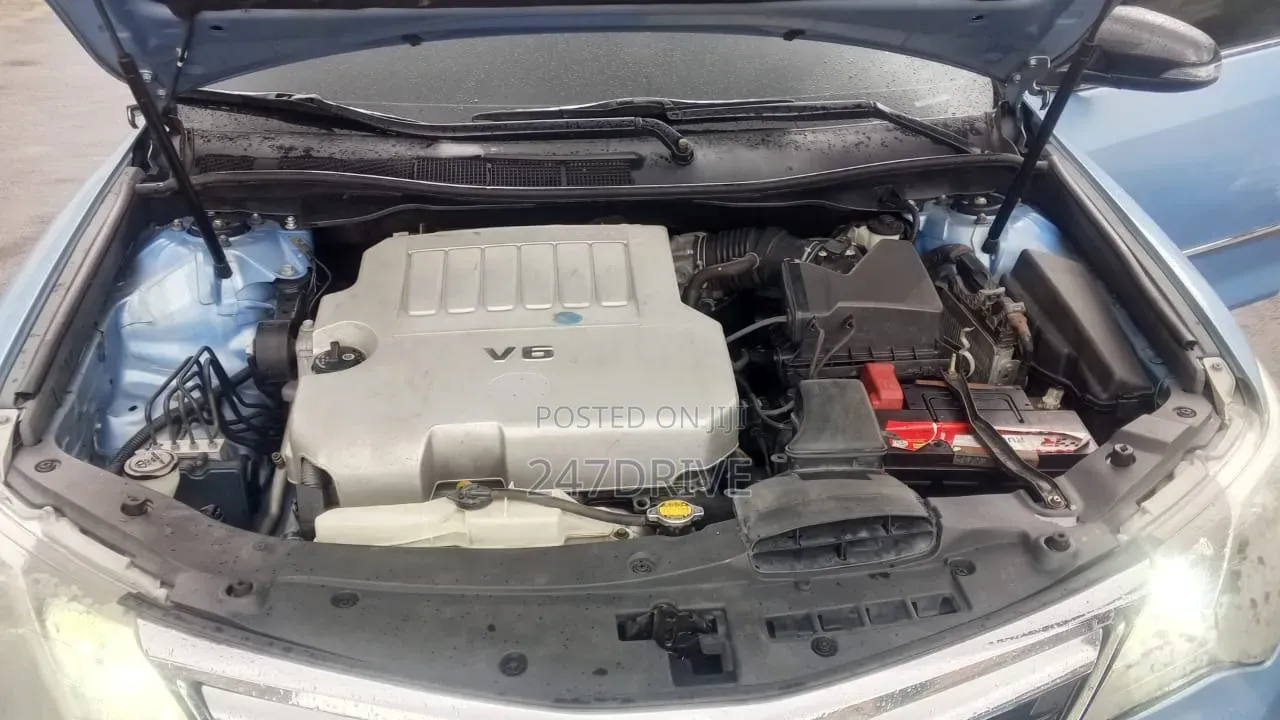 Toyota Camry XLE V6 4dr Sedan (3.5L 6cyl 6A) 2013 Blue