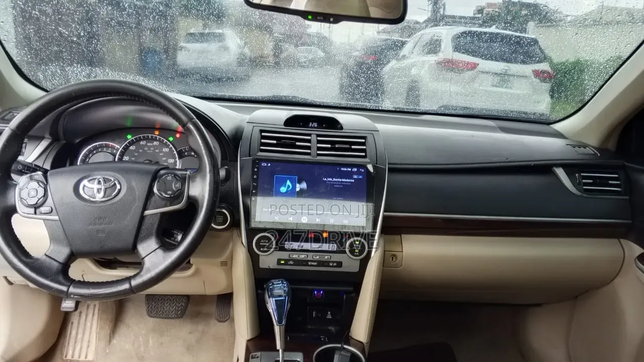 Toyota Camry XLE V6 4dr Sedan (3.5L 6cyl 6A) 2013 Blue