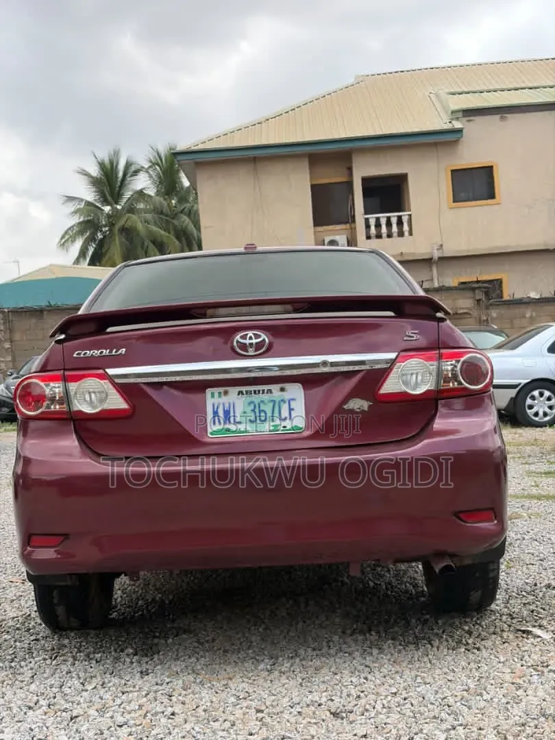 Toyota Corolla 2012 Red