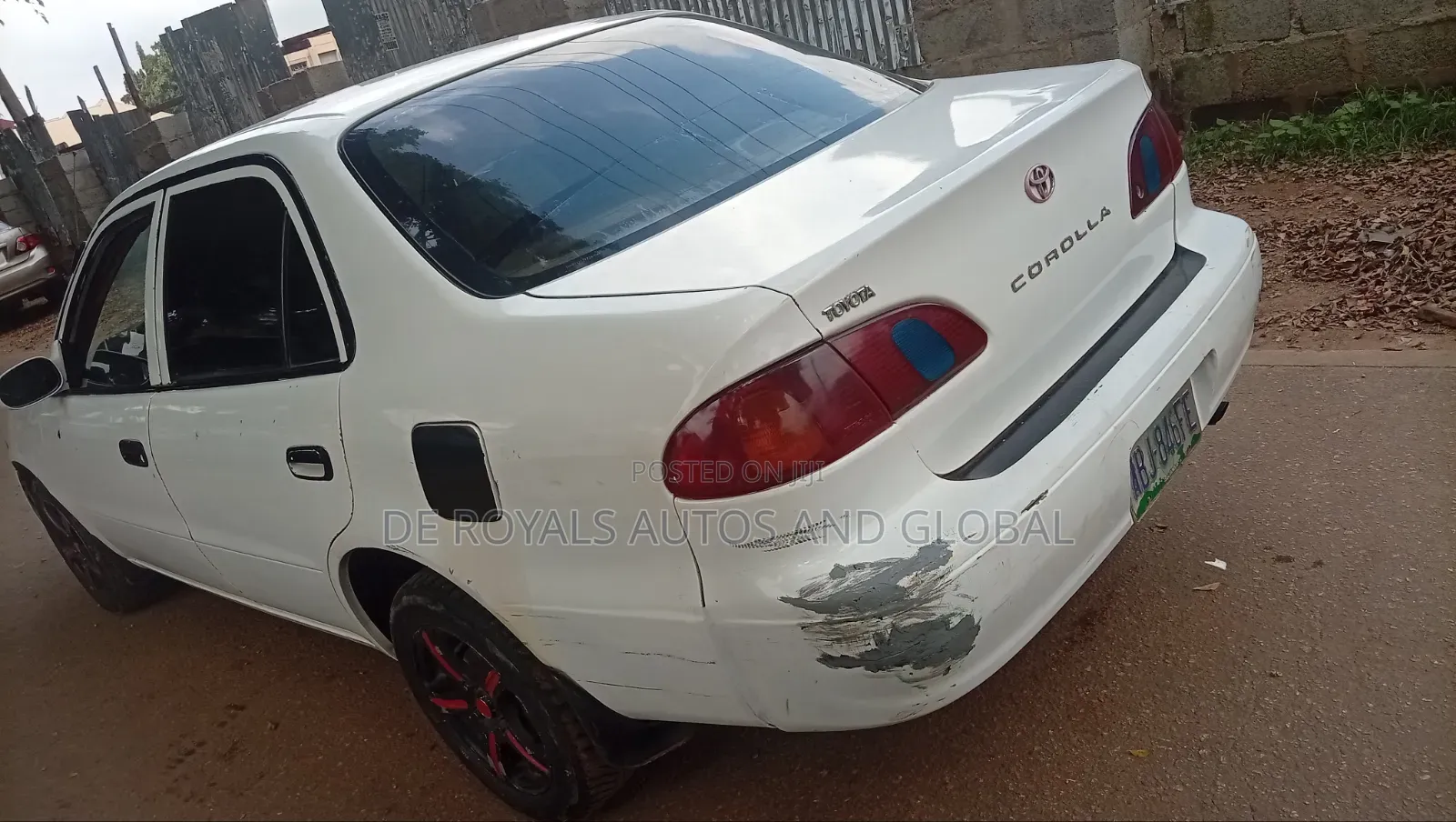 Toyota Corolla 2002 White