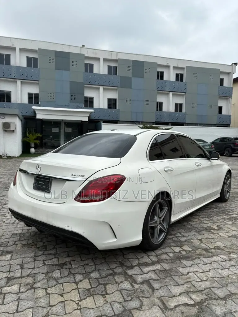 Mercedes-Benz C300 2015 White