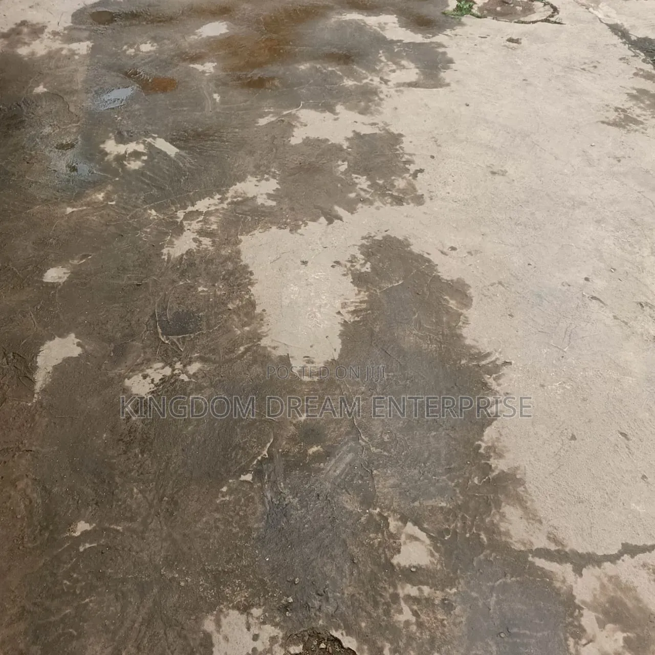 5bdrm Duplex in Akin Adeshola for sale