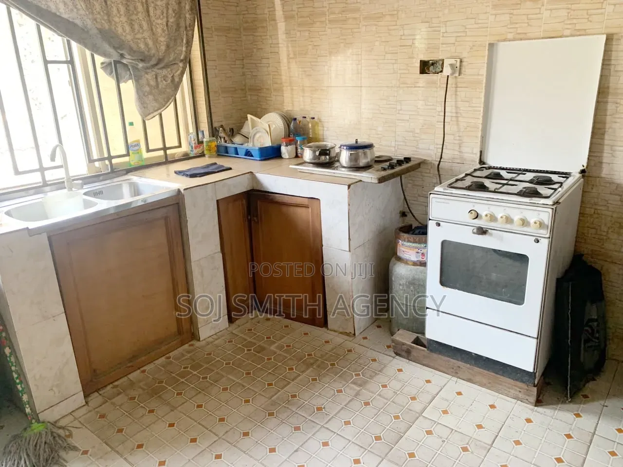 3bdrm Bungalow in Ifo for sale