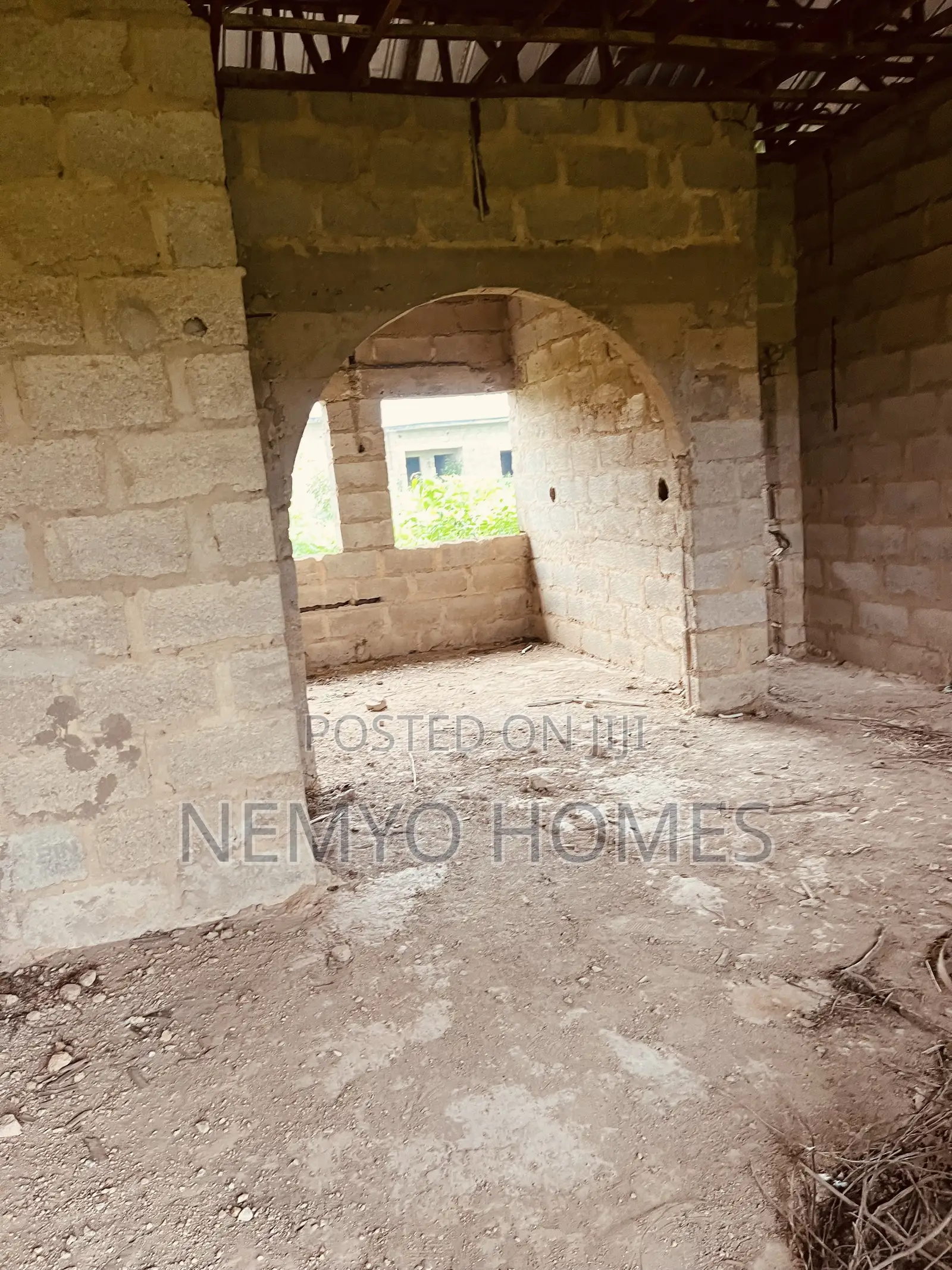3bdrm Bungalow in Inside An Estate At for sale