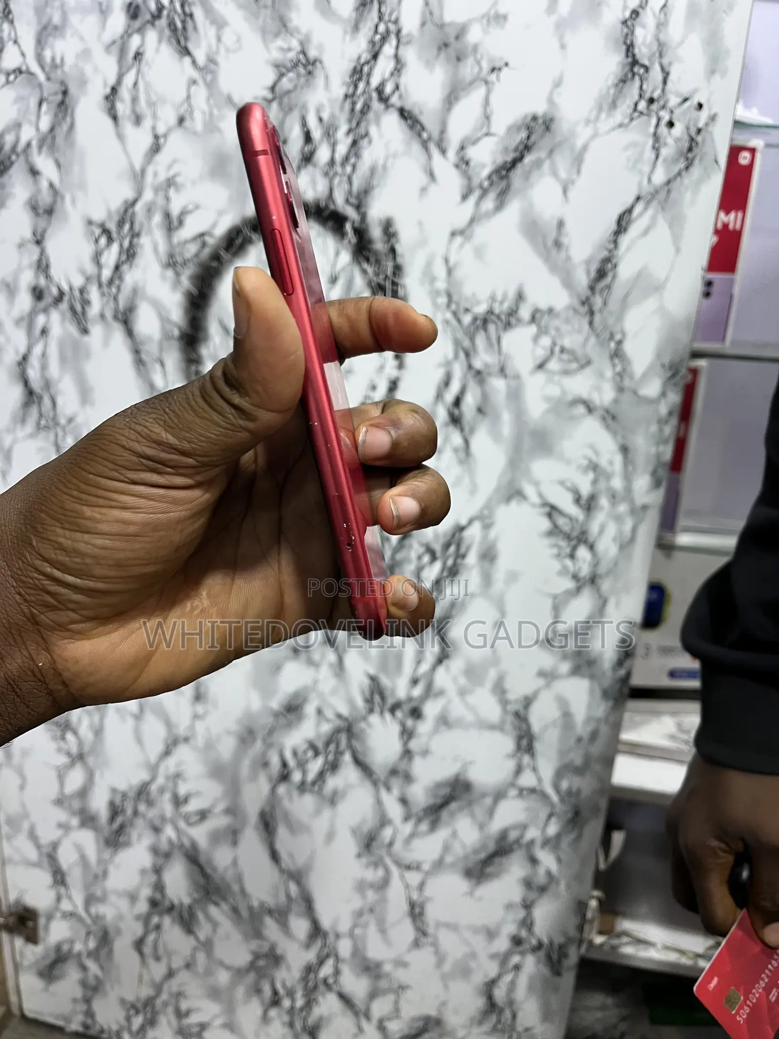Apple iPhone 11 64 GB Red