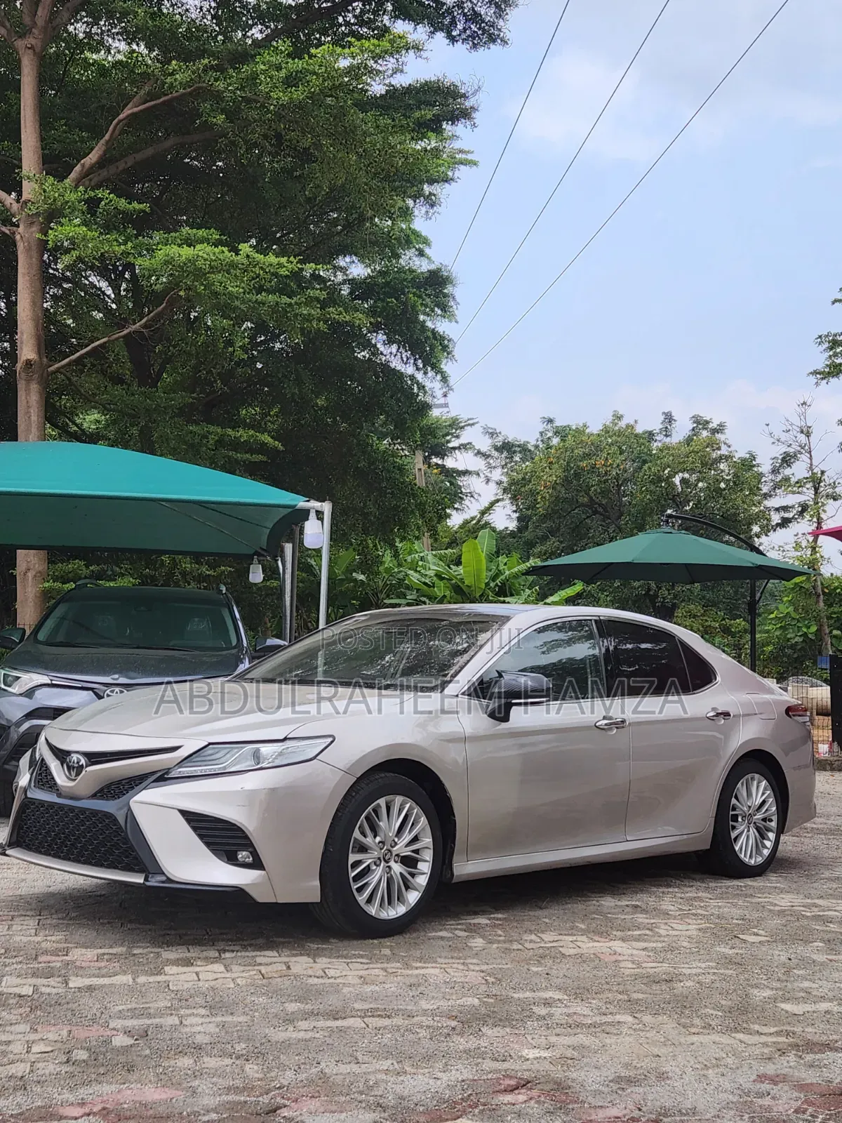 Toyota Camry 2020 Gold