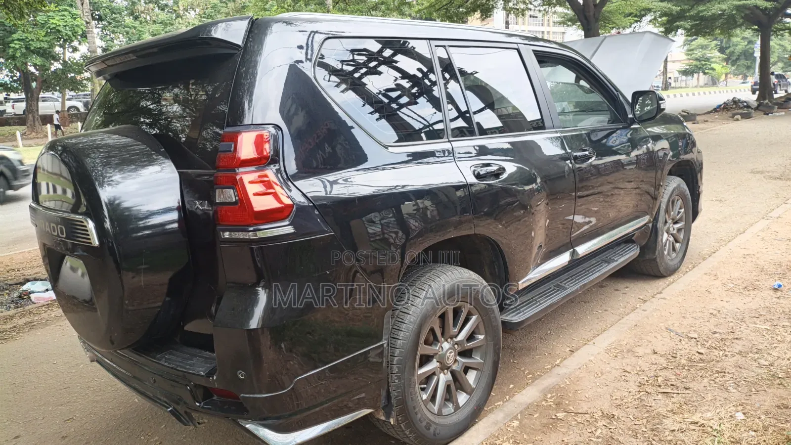 Toyota Land Cruiser Prado 2015 Black