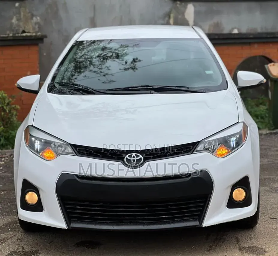 Toyota Corolla 2016 White