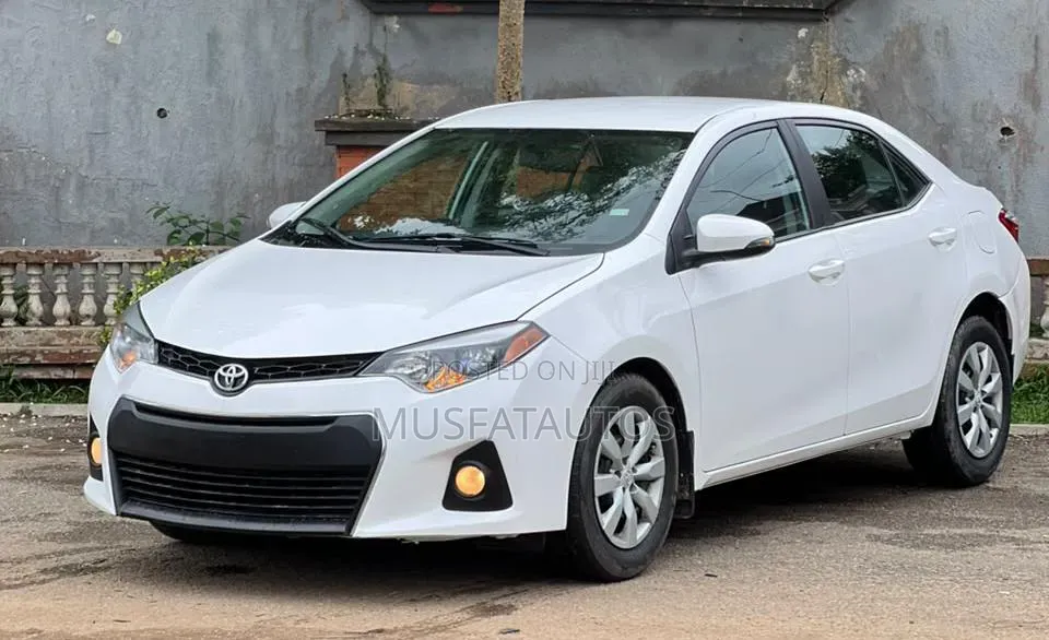 Toyota Corolla 2016 White