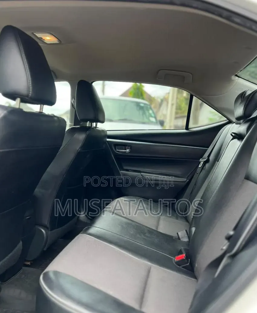 Toyota Corolla 2016 White