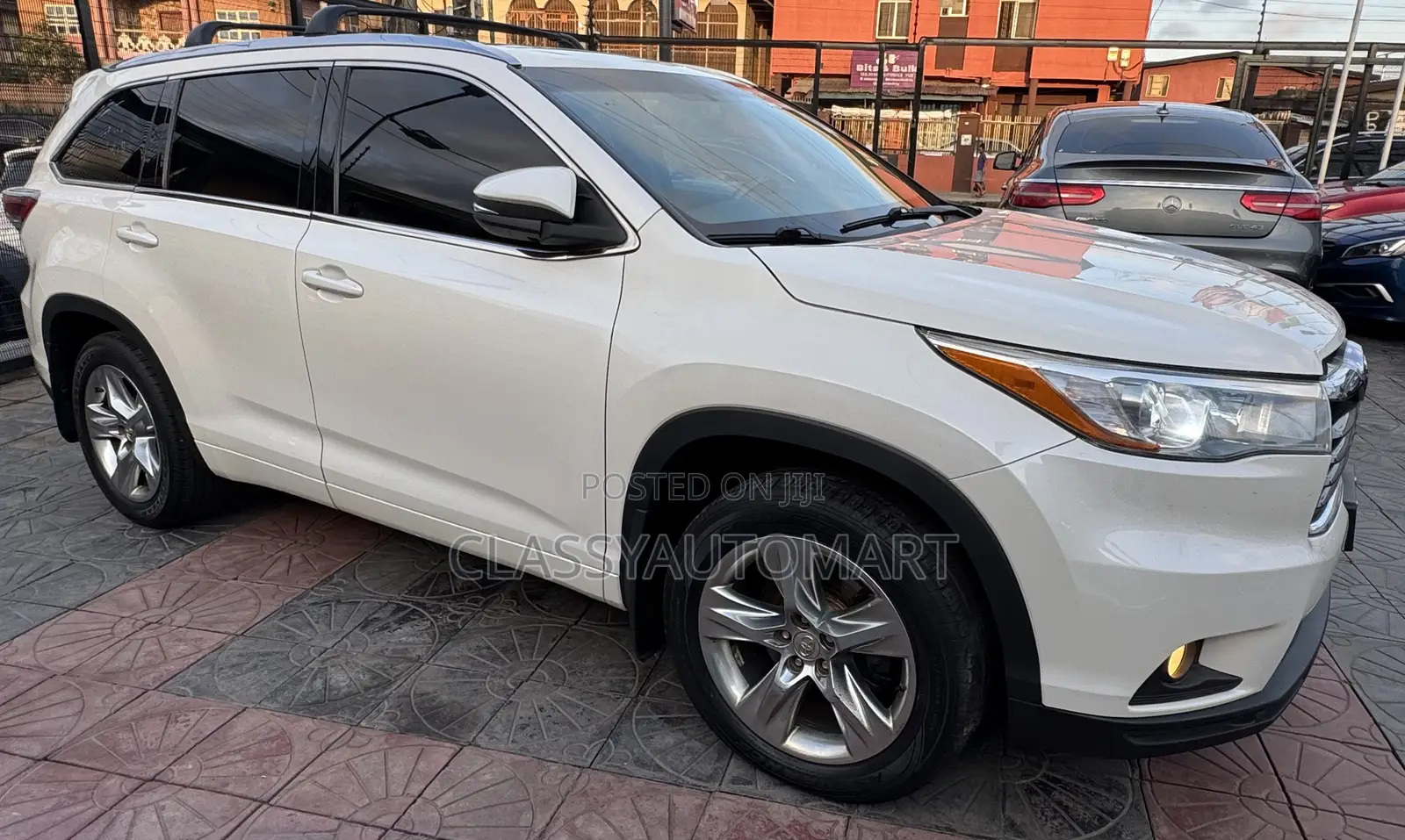 Toyota Highlander XLE 4dr SUV AWD (3.5L 6cyl 6A) 2015 White