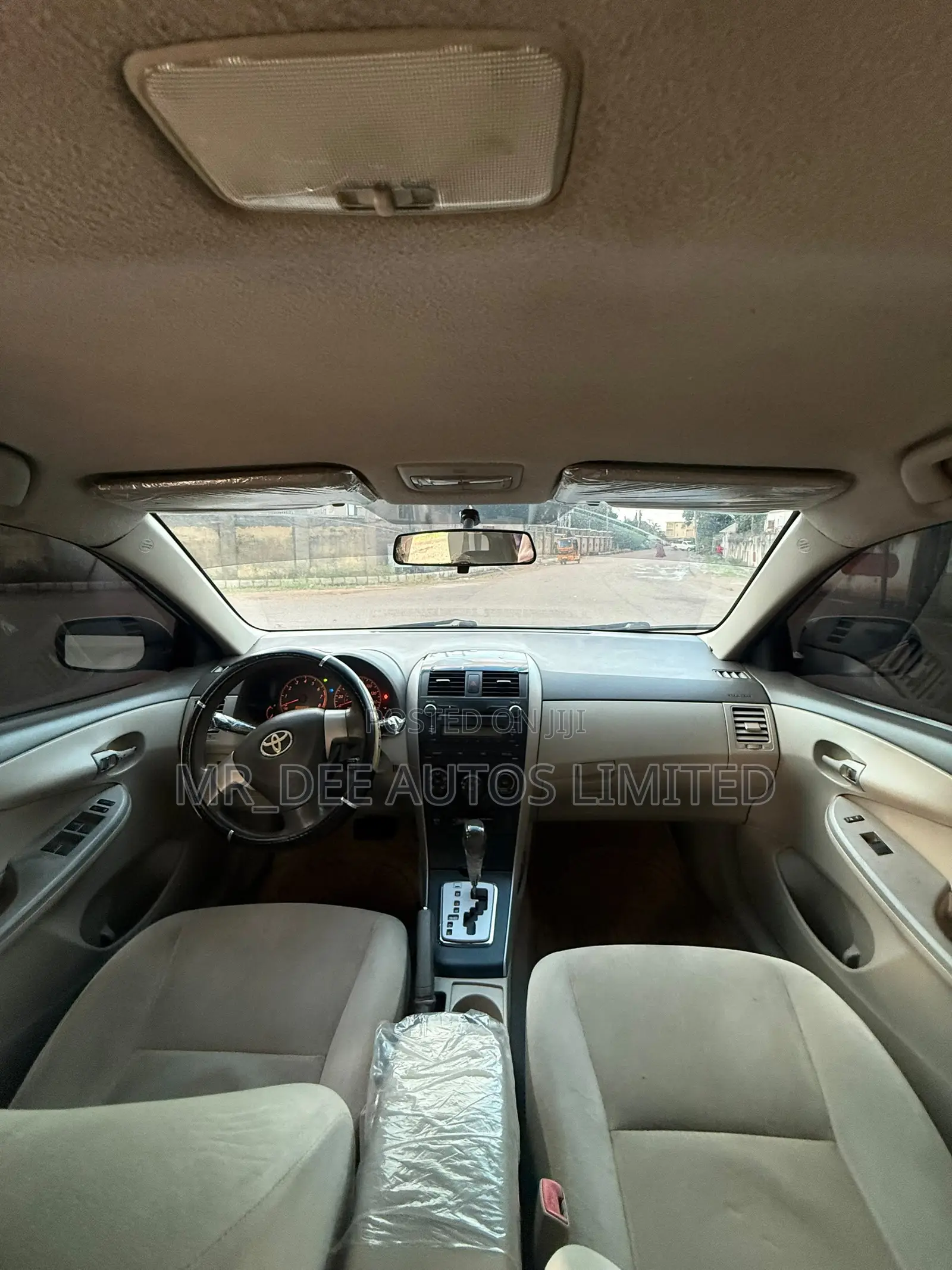 Toyota Corolla 2010 Gold