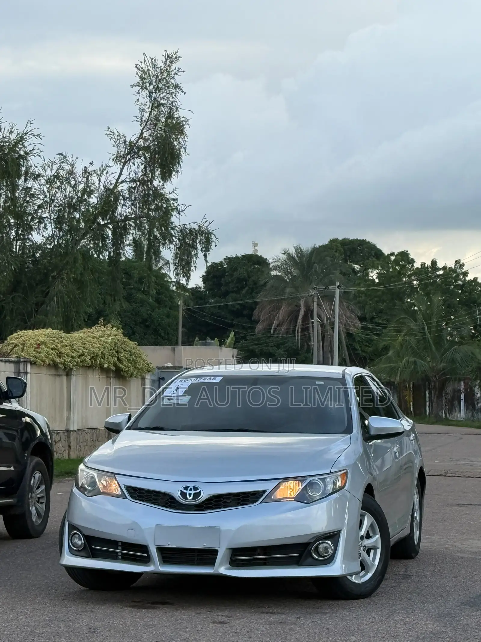 Toyota Camry 2012 Silver