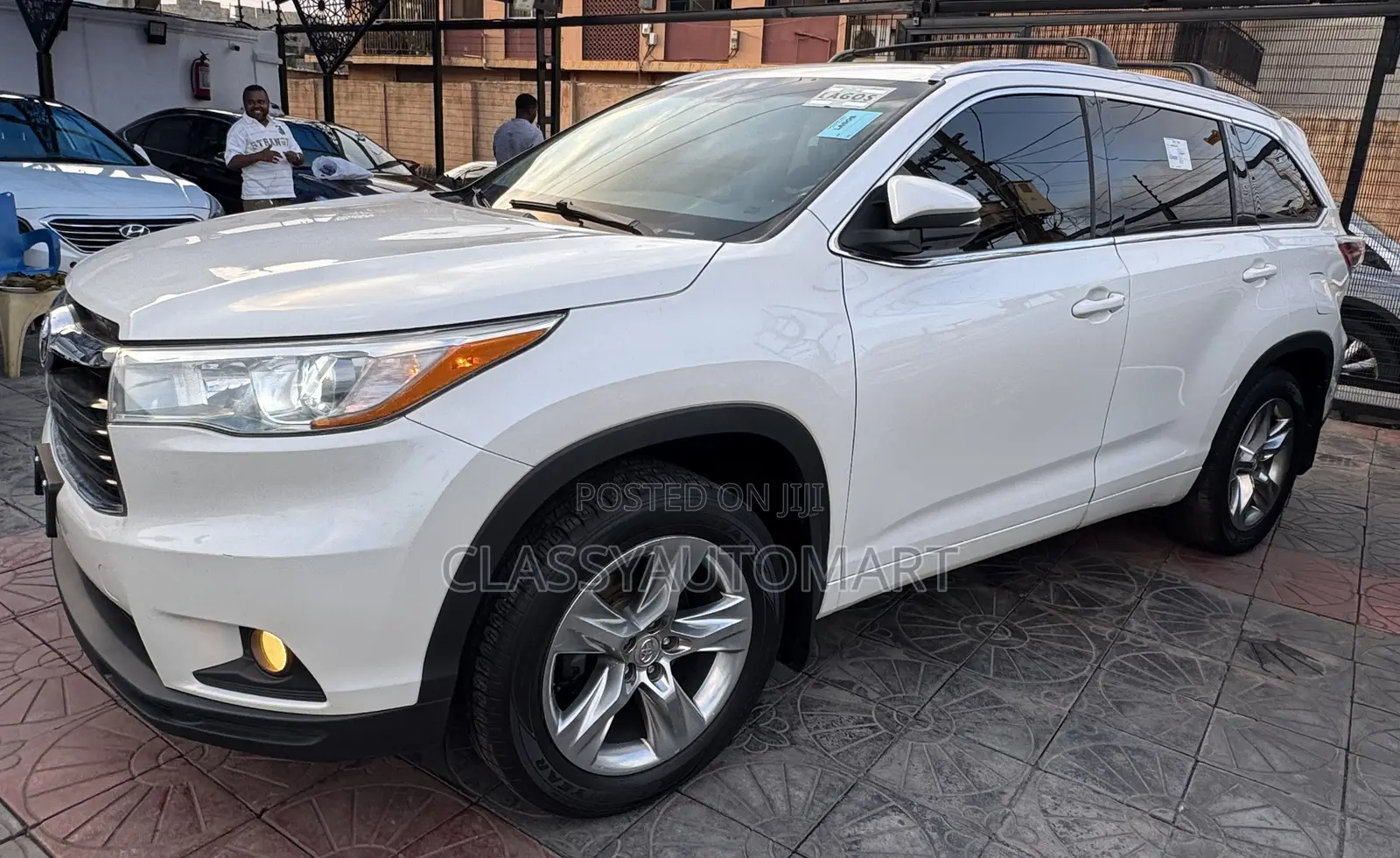 Toyota Highlander XLE 4dr SUV AWD (3.5L 6cyl 6A) 2015 White