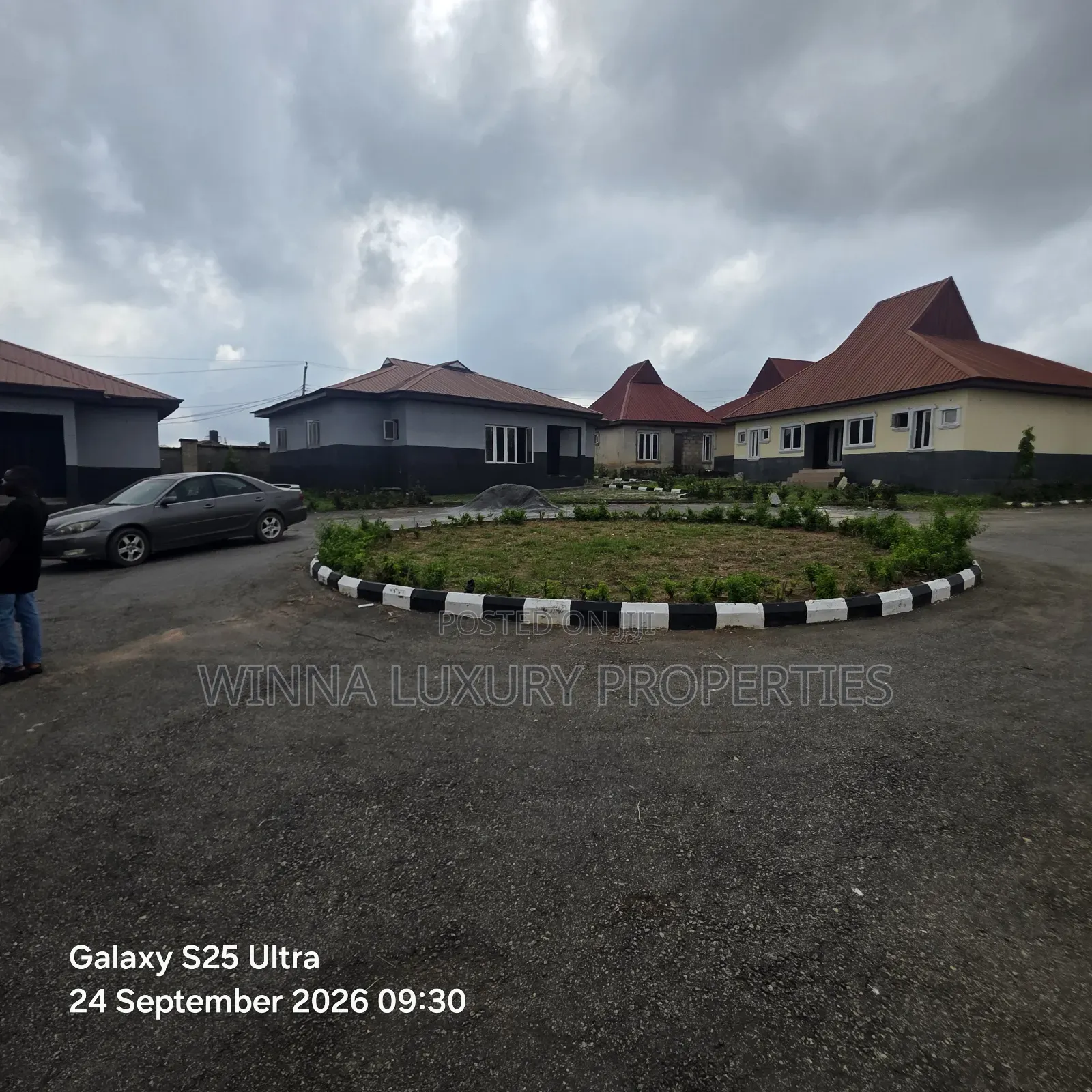 3bdrm Bungalow in Fha, Lugbe District for sale