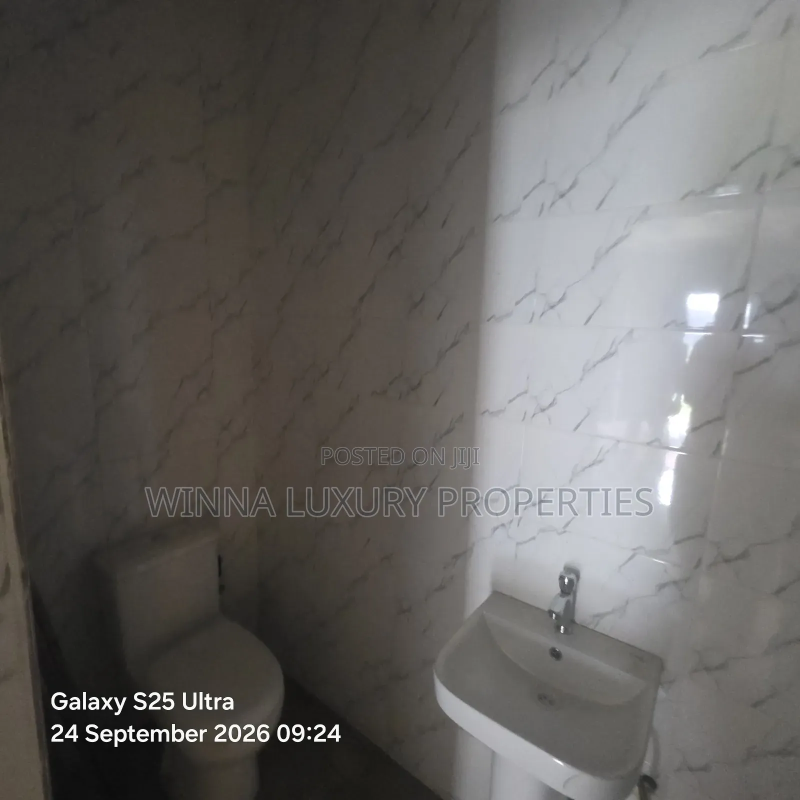 3bdrm Bungalow in Fha, Lugbe District for sale