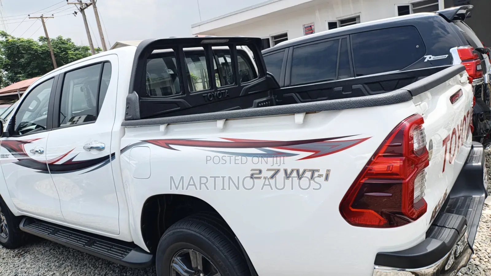 Toyota Hilux 2023 White