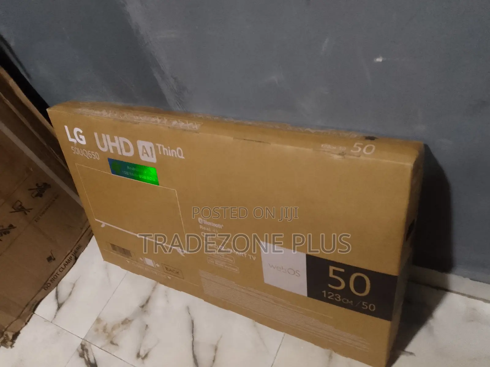 LG 50-Inch UHD Smart TV – Premium Look