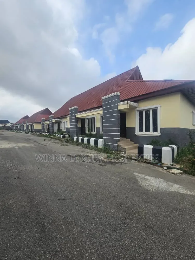 2bdrm Bungalow in Fha Lugbe for sale