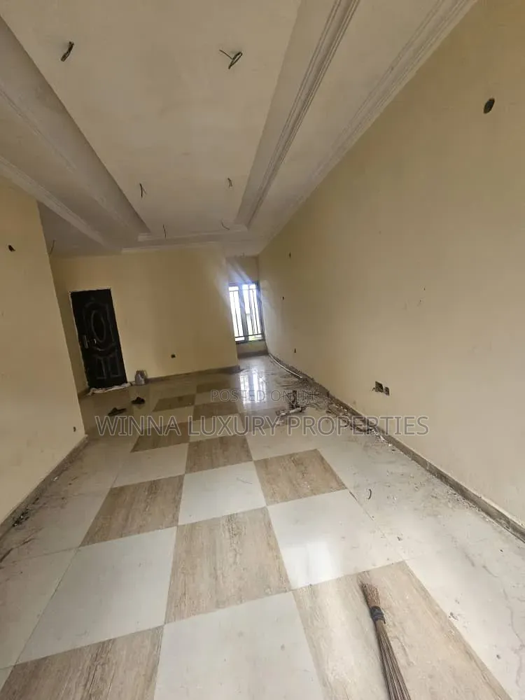 2bdrm Bungalow in Fha Lugbe for sale