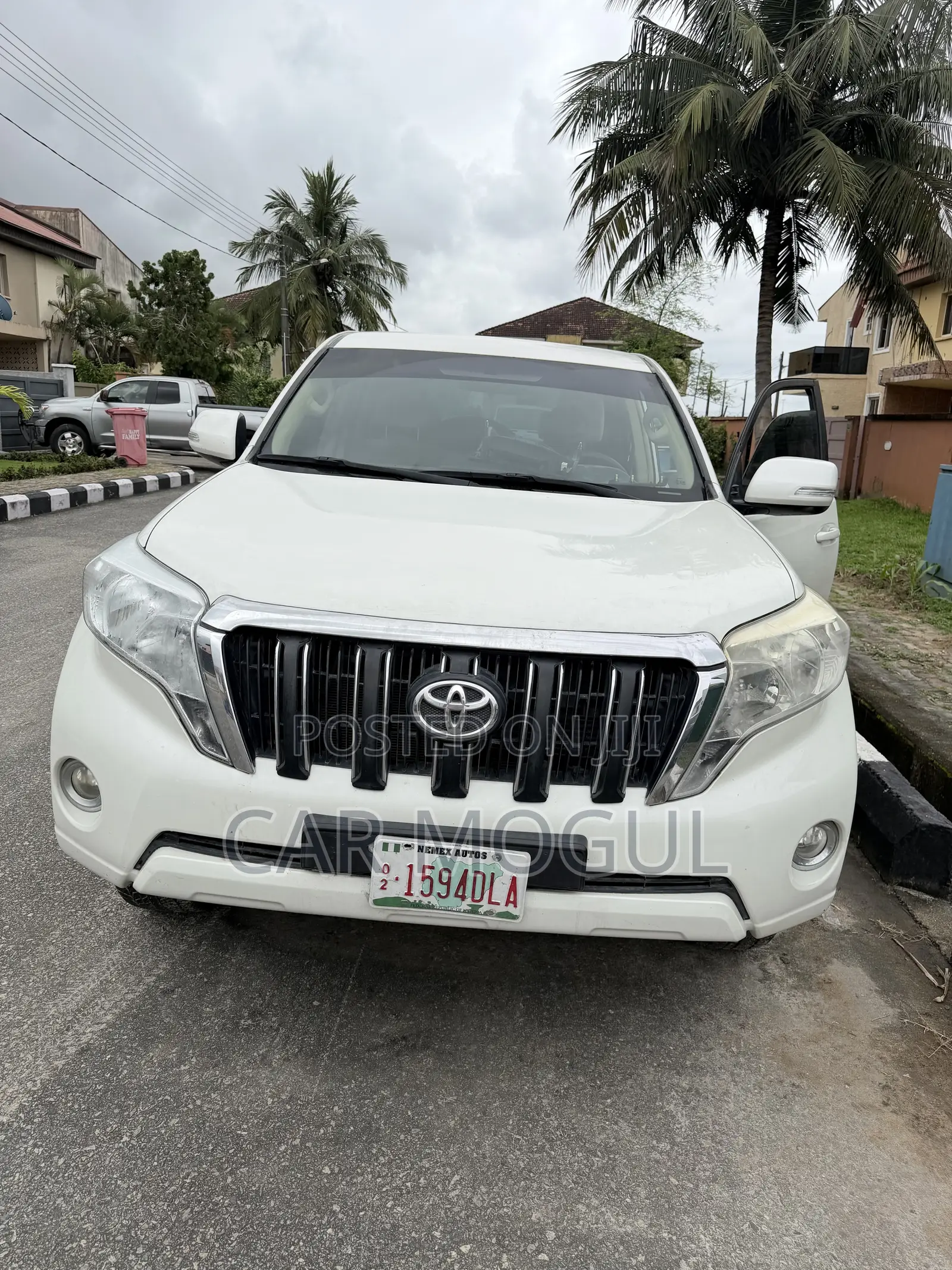 Toyota Land Cruiser Prado 4.0 Petrol TX-L 2016 White
