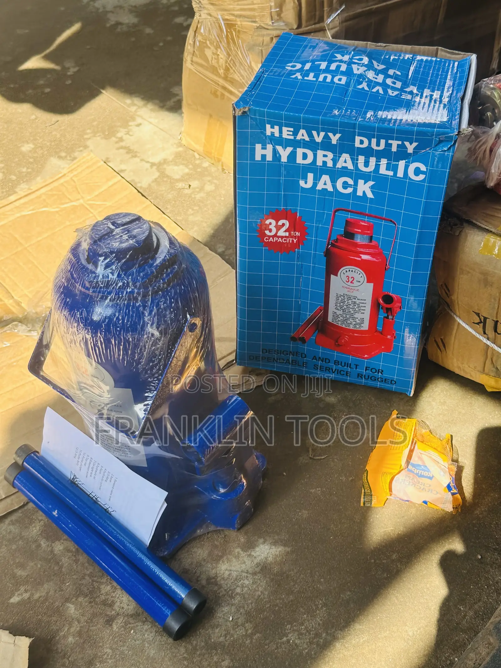 Heavy-Duty 32-Ton Hydraulic Bottle Jack