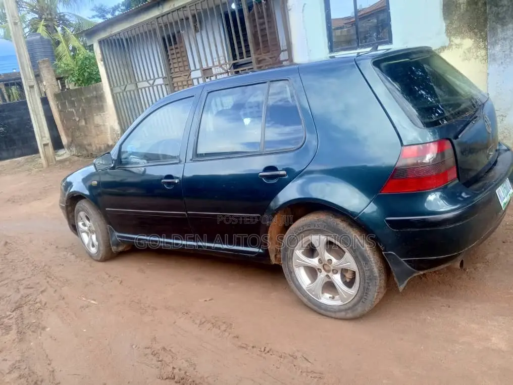 Volkswagen Golf 2005 Black
