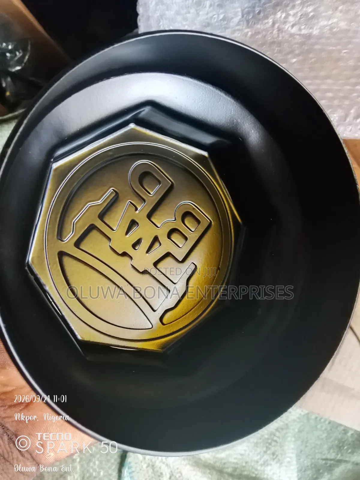 Hub Cover 30