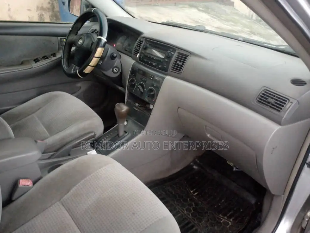 Toyota Corolla 2006 Silver