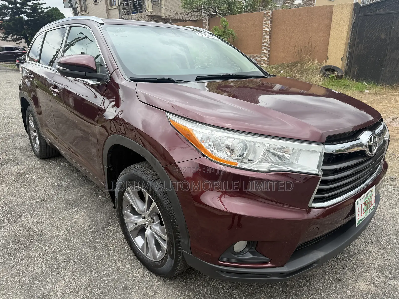 Toyota Highlander XLE 4dr SUV AWD (3.5L 6cyl 6A) 2015 Burgundy