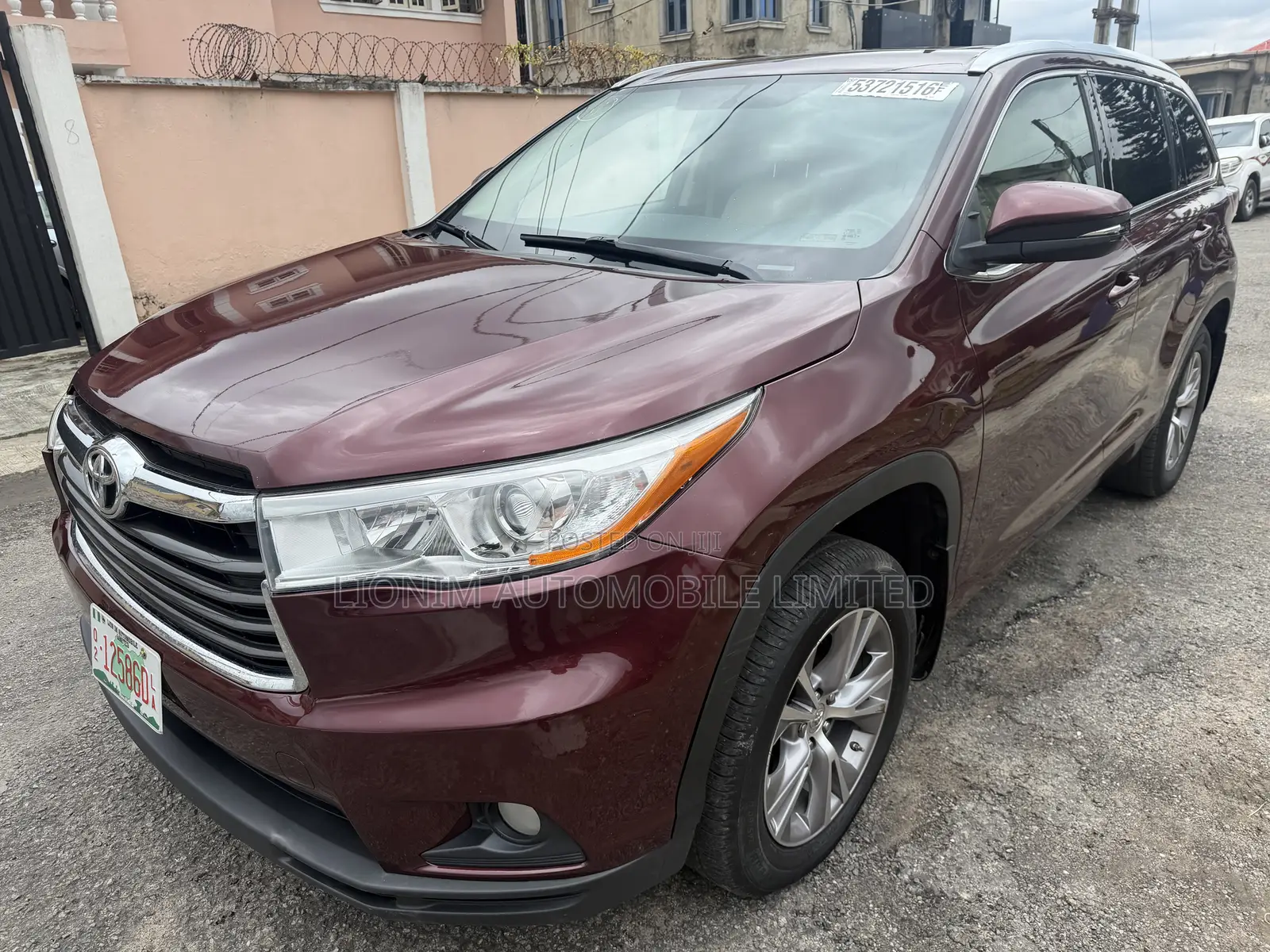 Toyota Highlander XLE 4dr SUV AWD (3.5L 6cyl 6A) 2015 Burgundy
