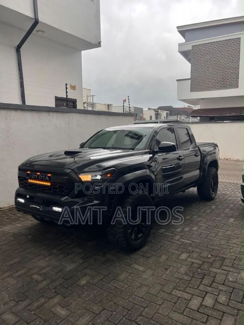 Toyota Tacoma TRD Sport Double Cab 4WD 5.0 ft. SB (Automatic) 2025