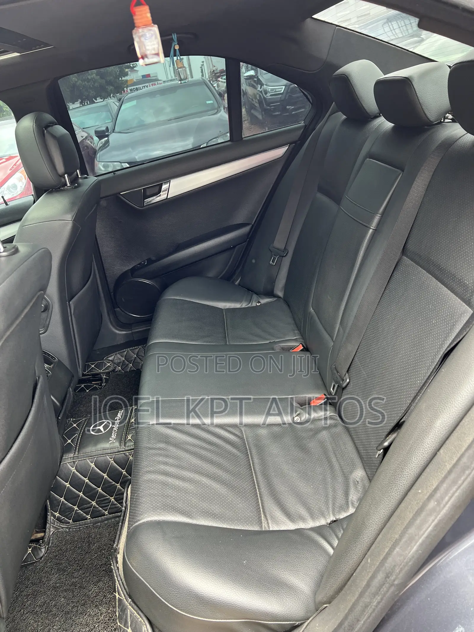 Mercedes-Benz C300 2008 Black