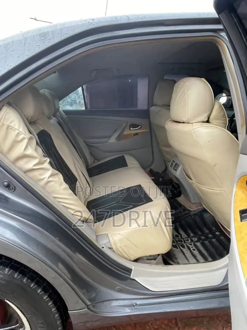 Toyota Camry 2.4 SE 2008 Gray