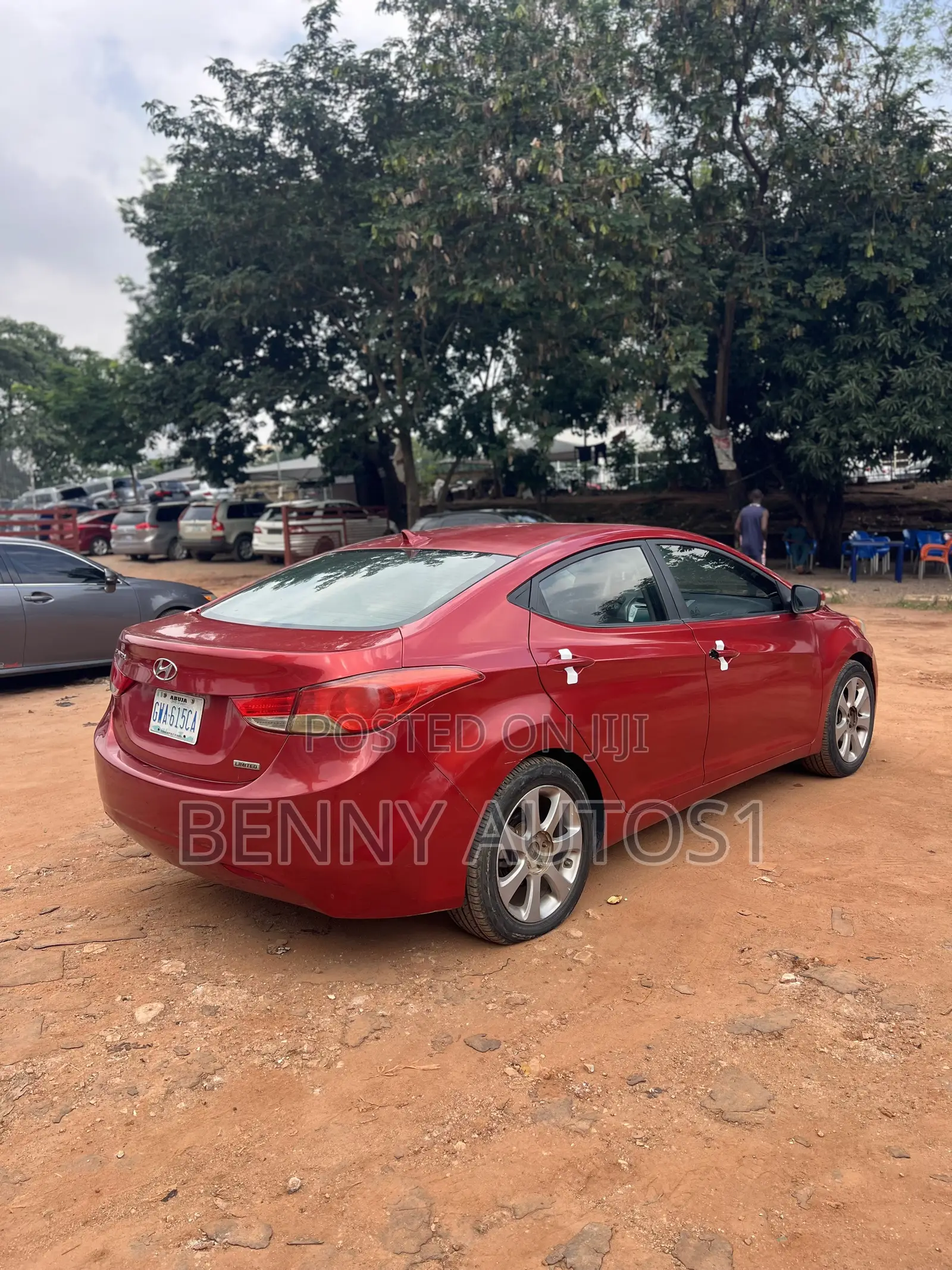 Hyundai Elantra Limited Sedan FWD (1.8L 4cyl 6A) 2013 Red