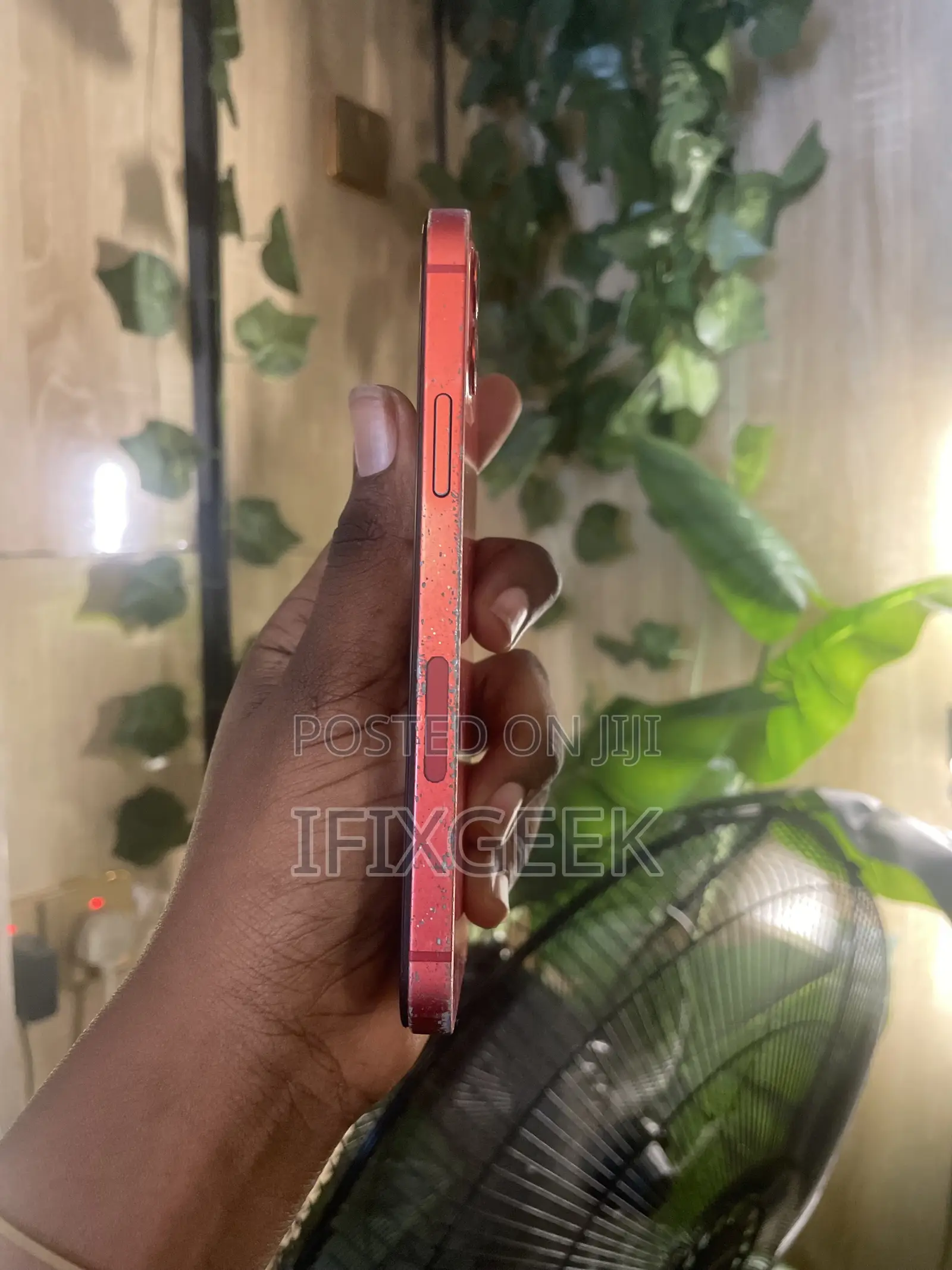 Apple iPhone 12 64 GB Red