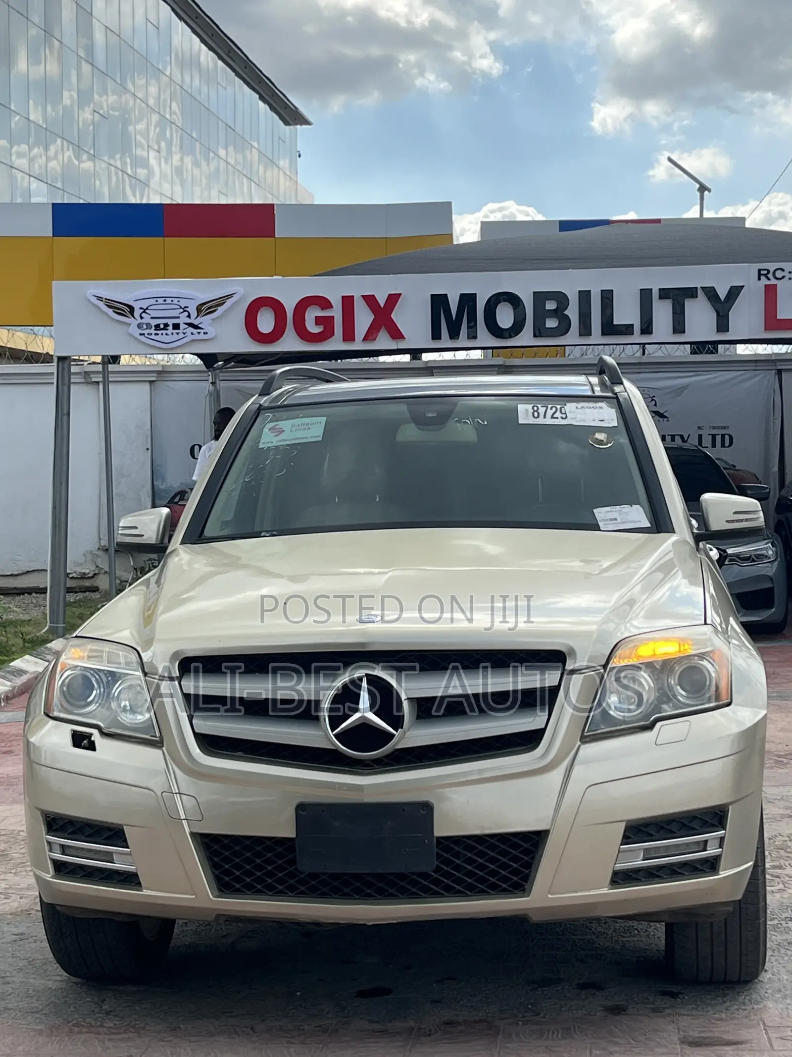 Mercedes-Benz GLK-Class 2012 Gold