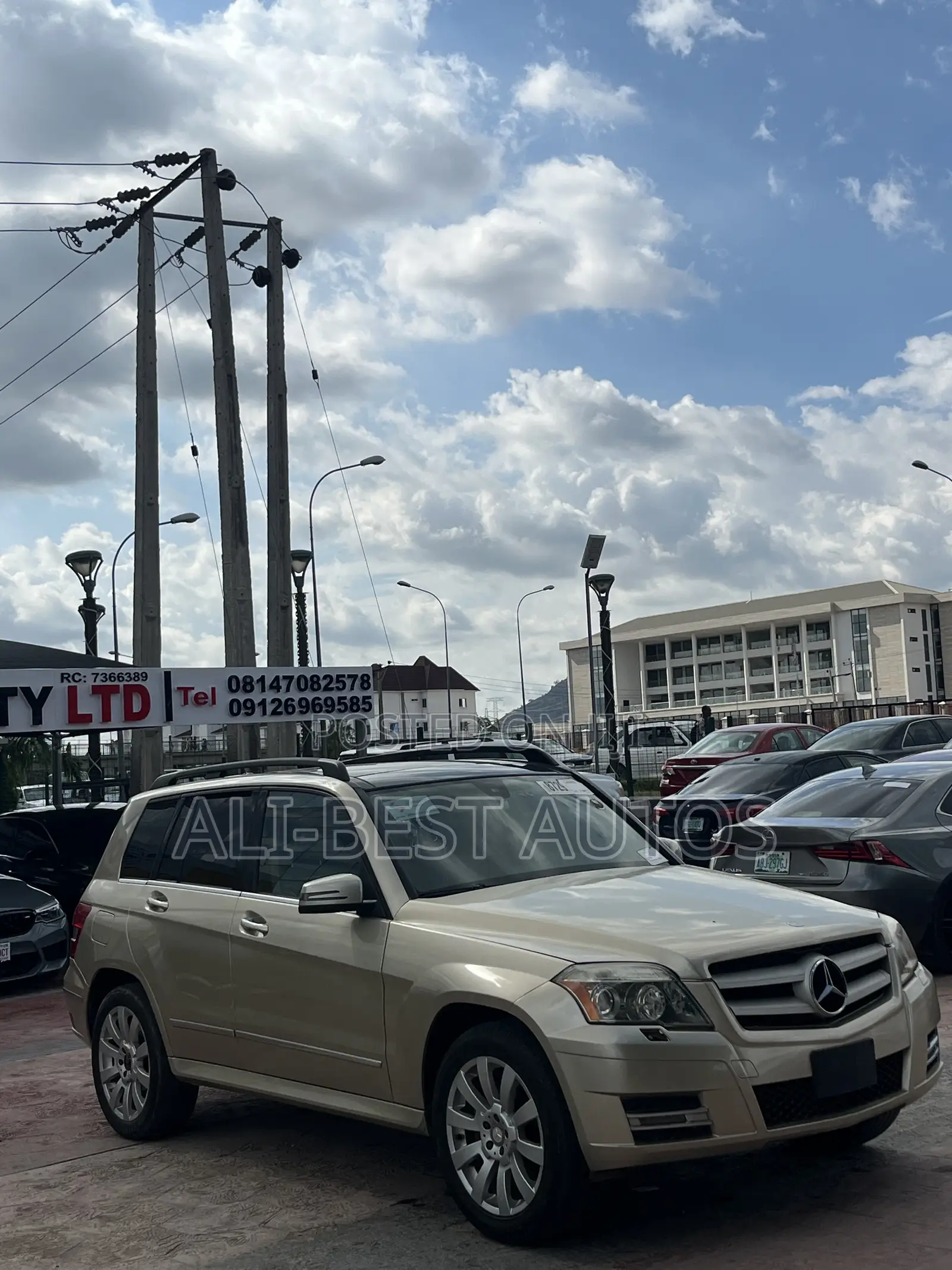 Mercedes-Benz GLK-Class 2012 Gold