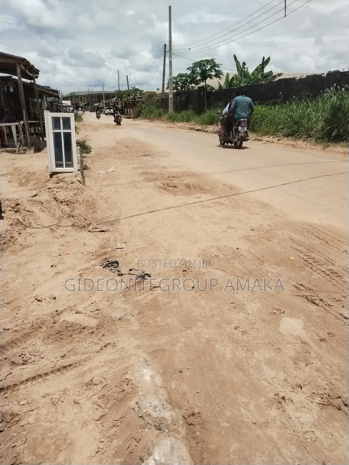 Mini Flat in Nut Road, Ethiope East for sale