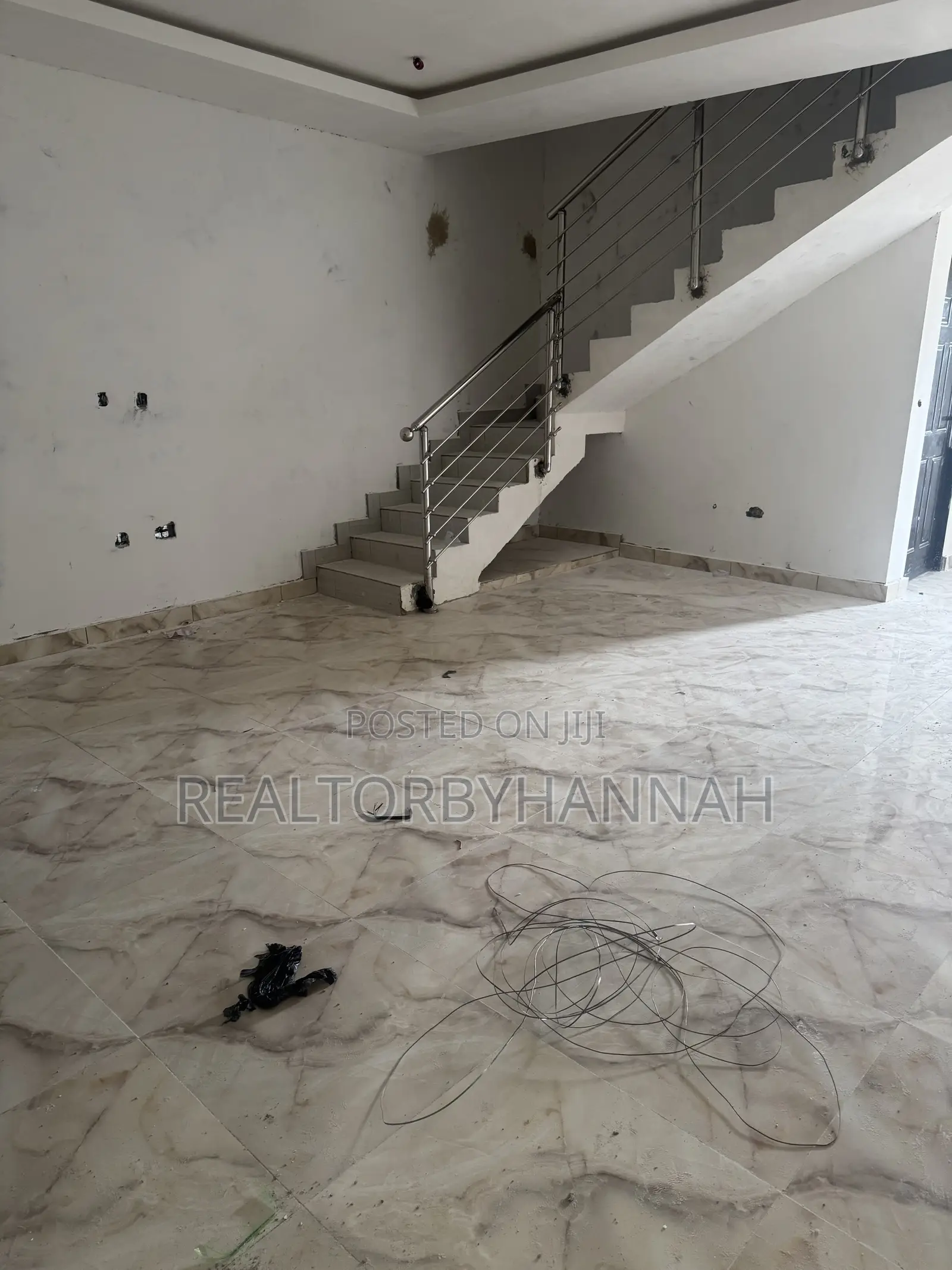 2bdrm Townhouse / Terrace in Beverly Hill’S Court, Ushafa for rent