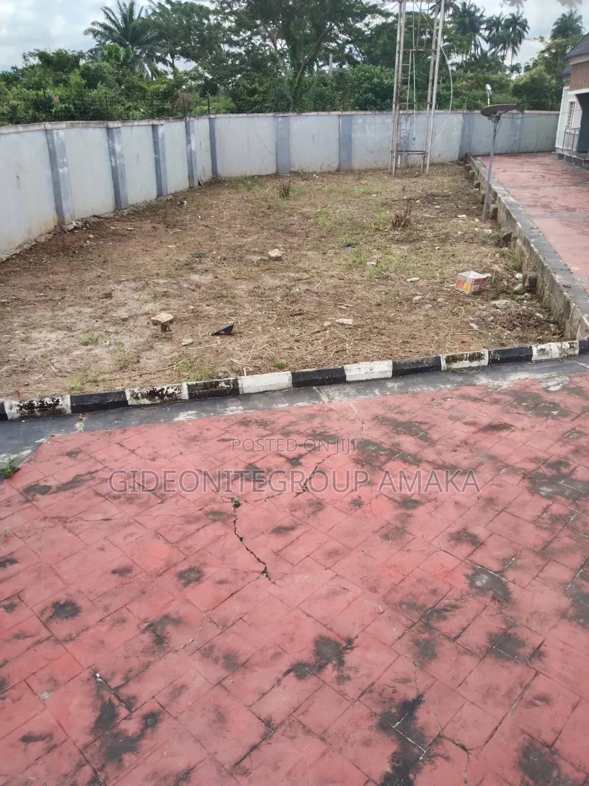 Mini Flat in Back Bz Hotel, Ethiope East for sale